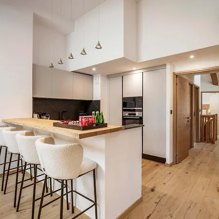 Exclusive Penthouse - Sauna, Ski-in Ski-out, Panoramic Views, Balcony * Куршевель