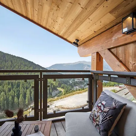 Апартаменты Exclusive Penthouse - Sauna, Ski-in Ski-out, Panoramic Views, Balcony Куршевель